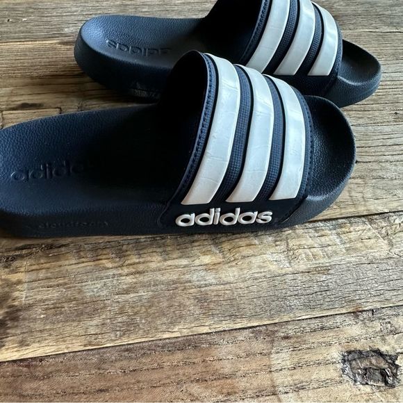 Adidas slides - Picture 2 of 3